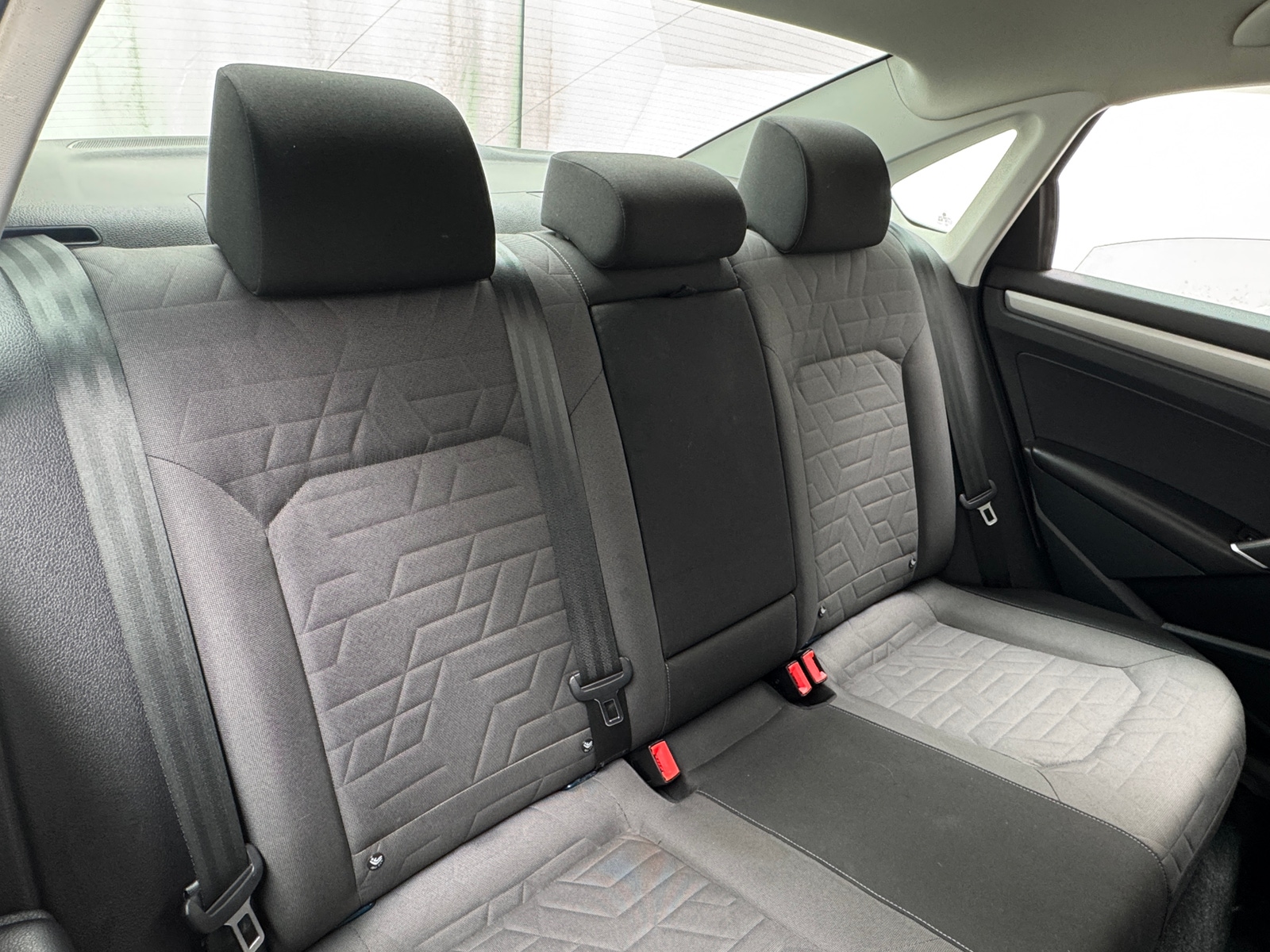 Thumbnail: 2020 Volkswagen Passat - 6