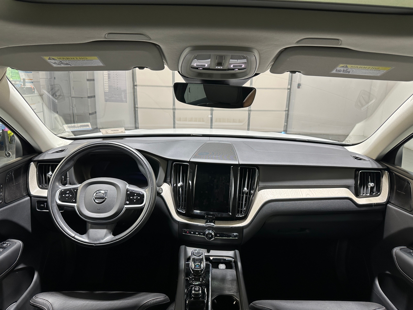 Thumbnail: 2022 Volvo XC60 - 2