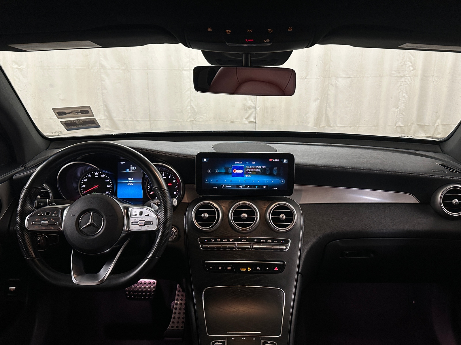 Thumbnail: 2022 Mercedes-Benz GLC - 2