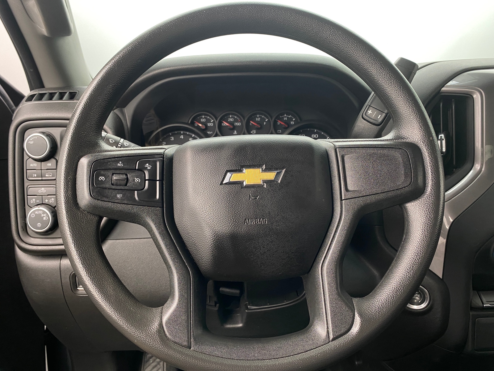 Thumbnail: 2023 Chevrolet Silverado 1500 - 5