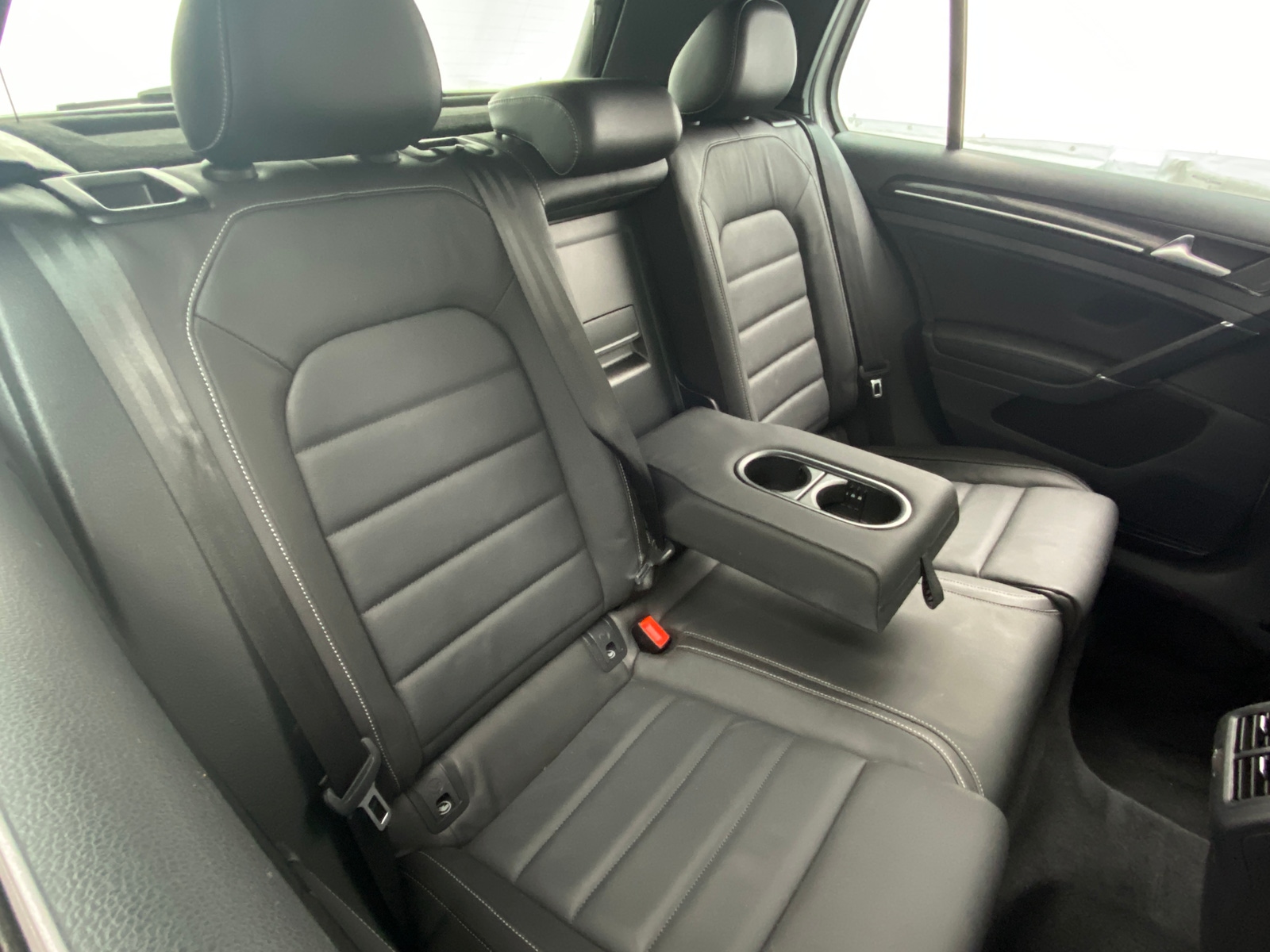 Thumbnail: 2017 Volkswagen Golf - 5