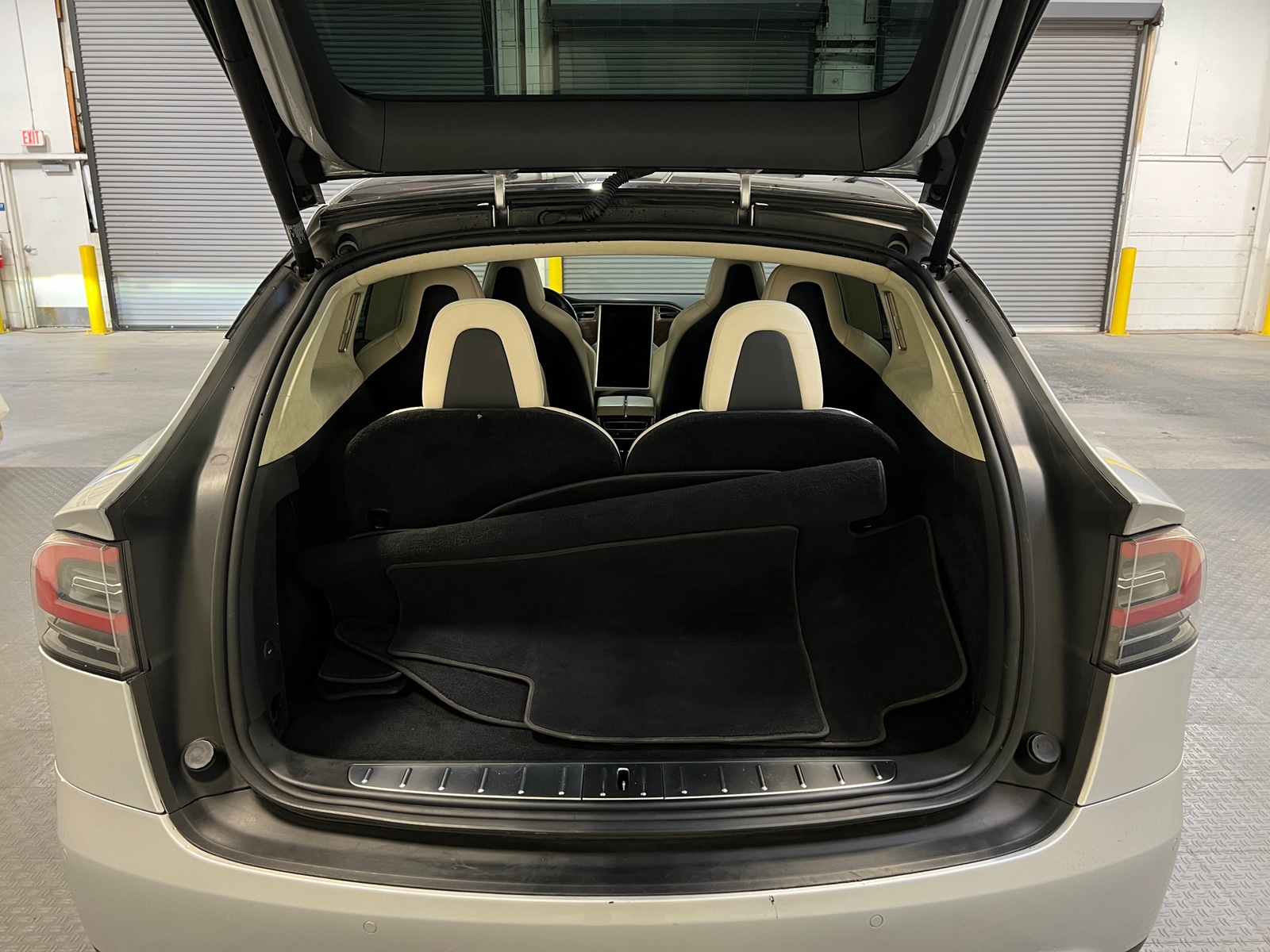 Thumbnail: 2017 Tesla Model X - 6