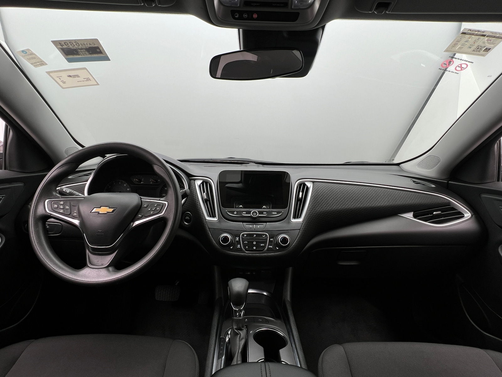 Thumbnail: 2024 Chevrolet Malibu - 3