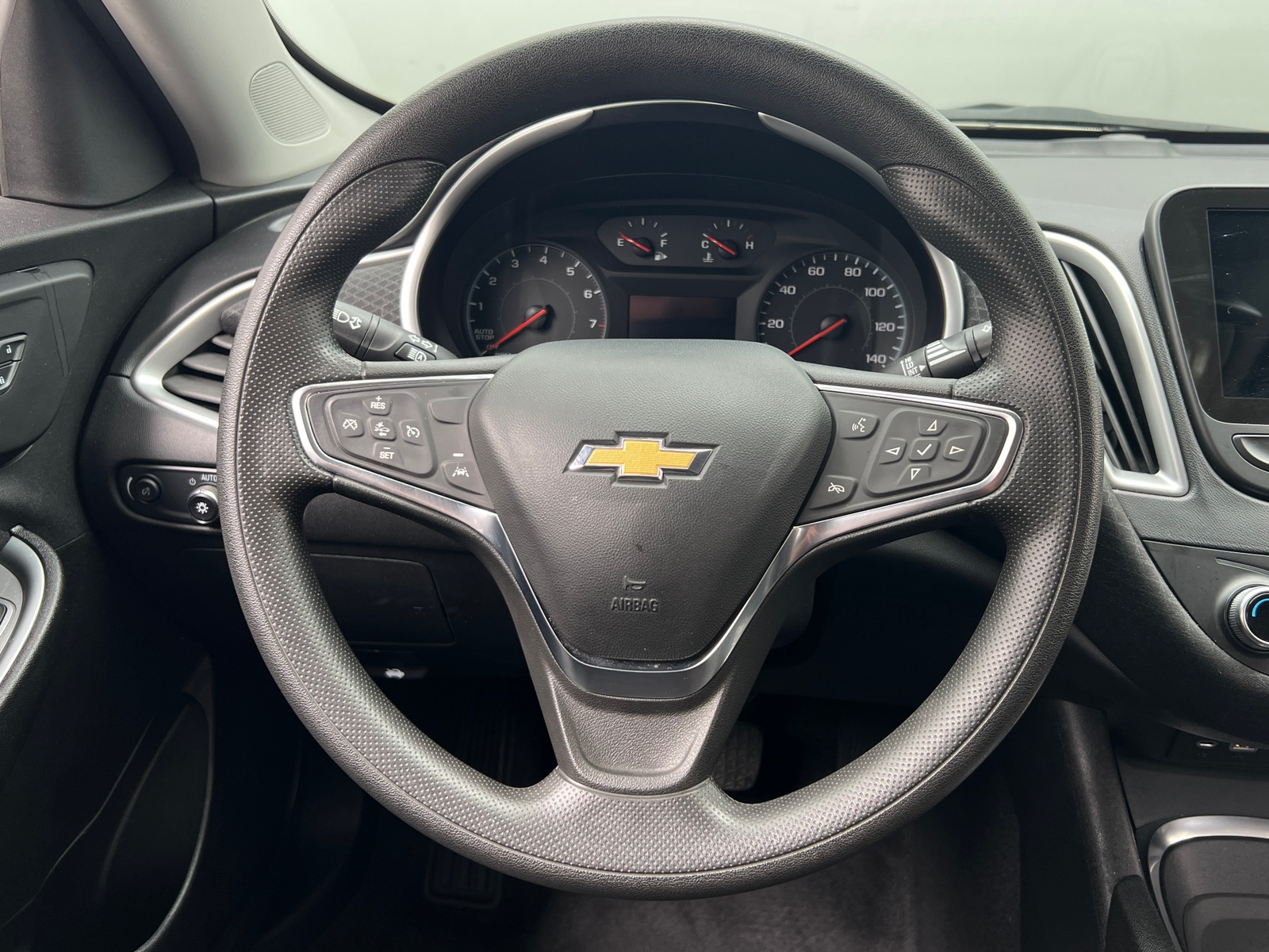 Thumbnail: 2024 Chevrolet Malibu - 5