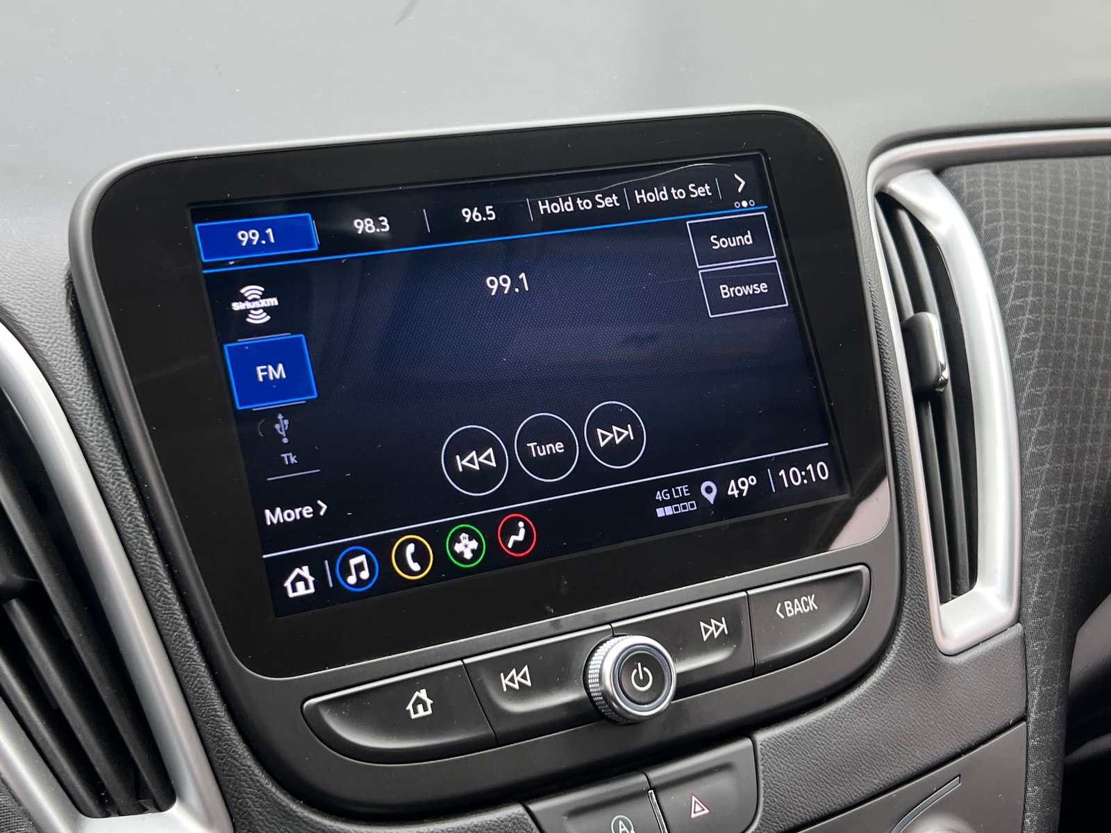 Thumbnail: 2024 Chevrolet Malibu - 4