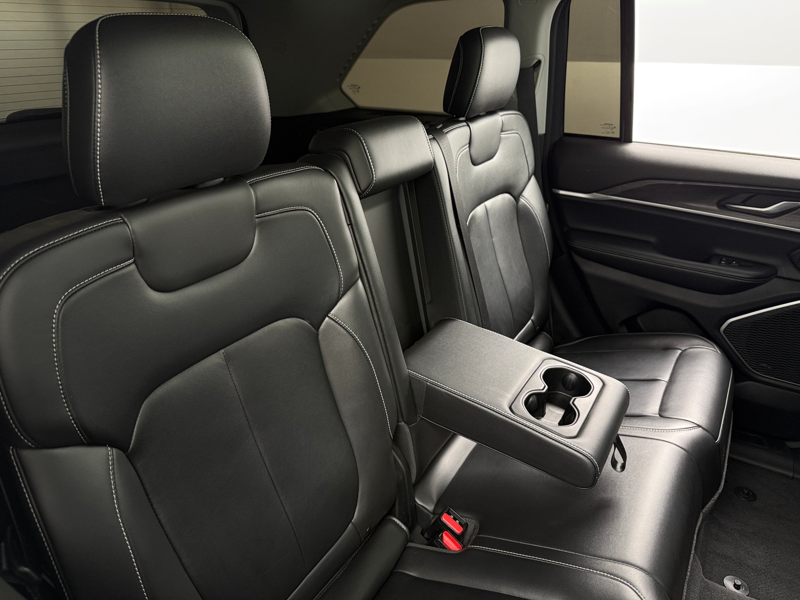 Thumbnail: 2022 Jeep Grand Cherokee - 5