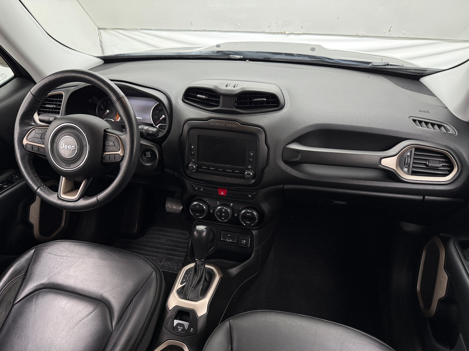 Thumbnail: 2017 Jeep Renegade - 2