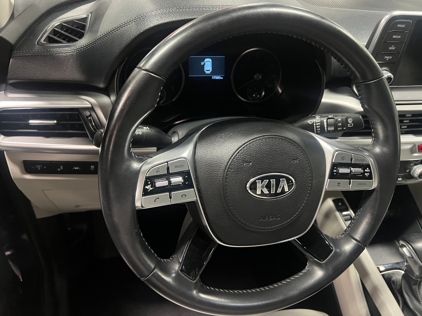 Thumbnail: 2021 Kia Telluride - 4