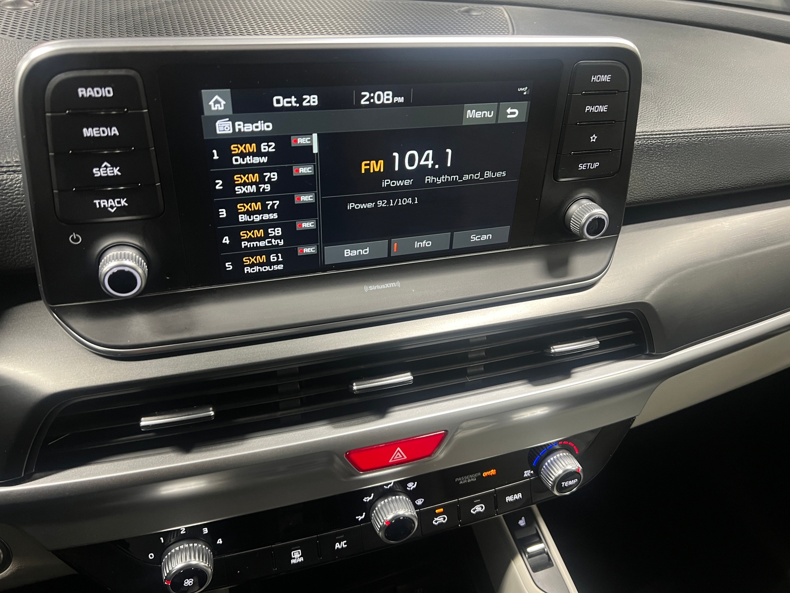 Thumbnail: 2021 Kia Telluride - 3