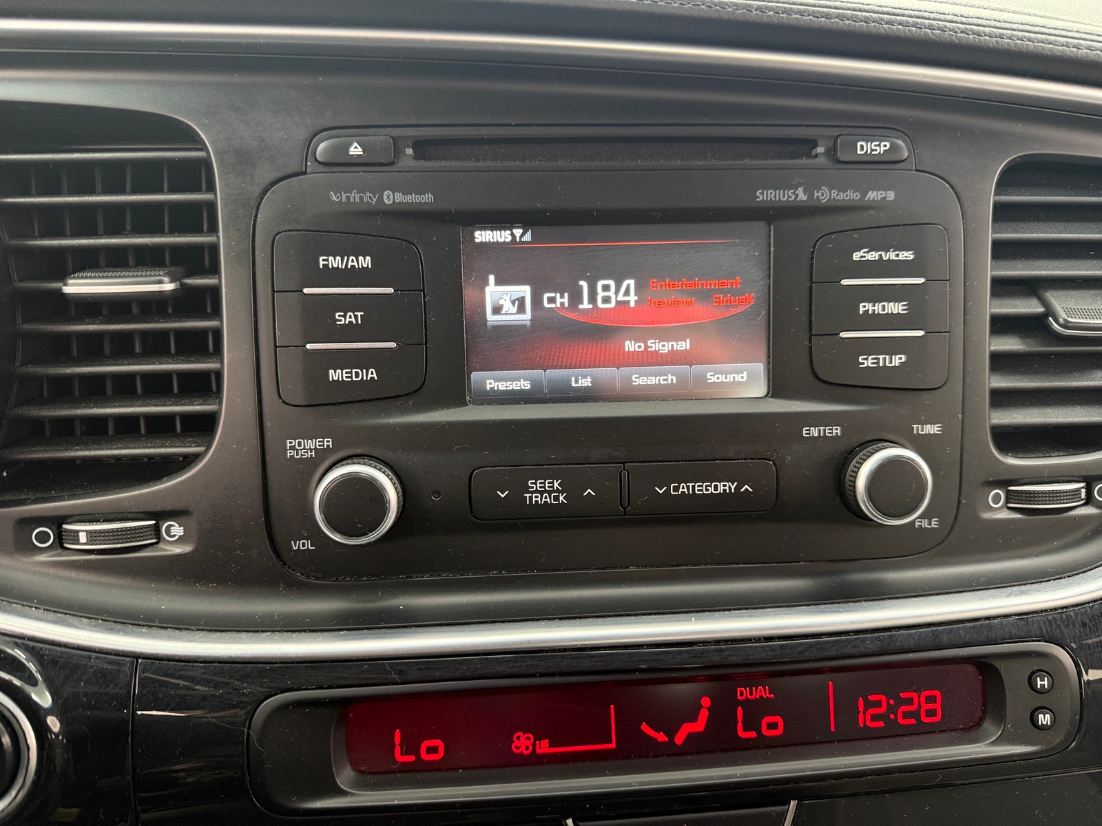 Thumbnail: 2015 Kia Optima - 3