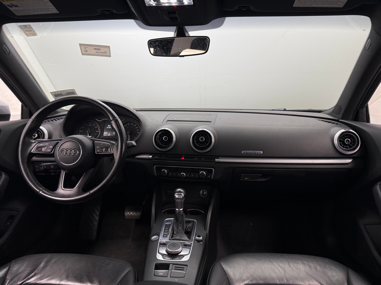 Thumbnail: 2017 Audi A3 e-tron - 2