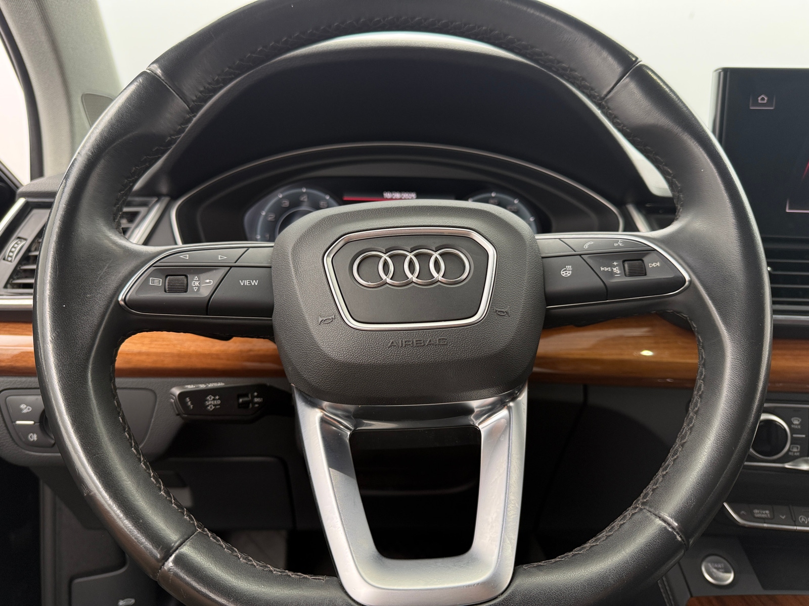 Thumbnail: 2023 Audi Q5 - 4