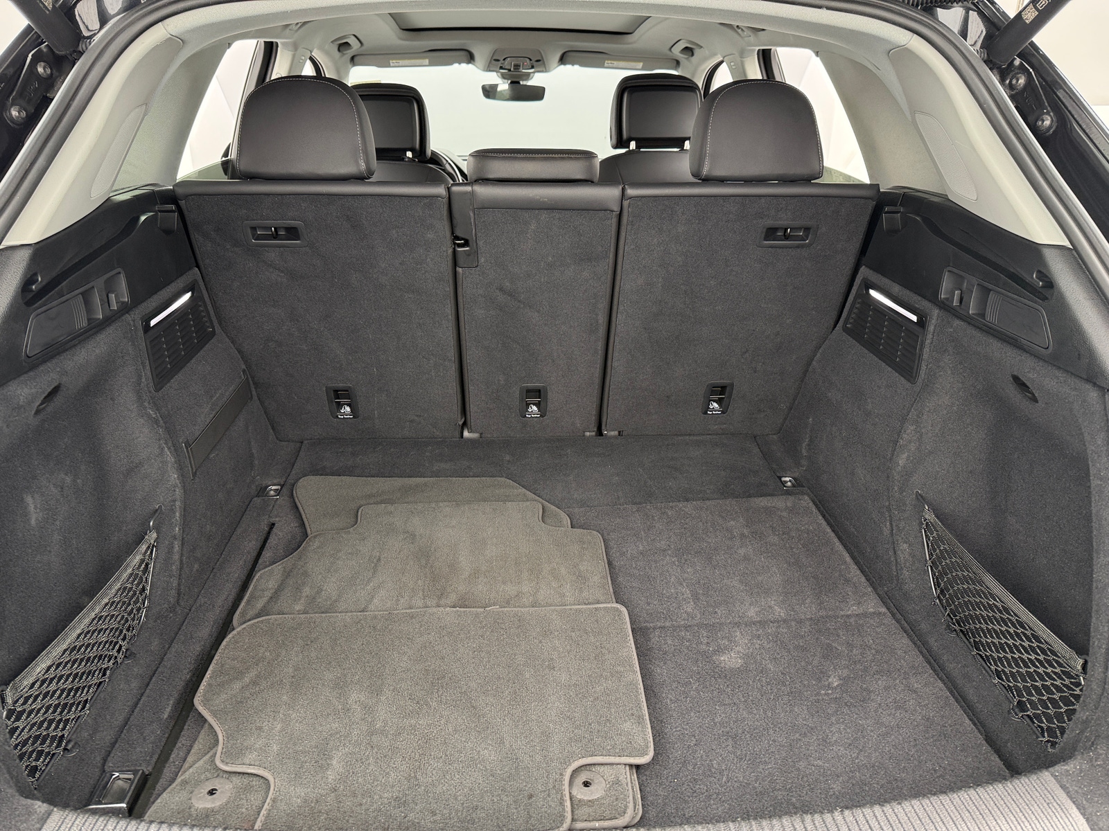 Thumbnail: 2023 Audi Q5 - 6