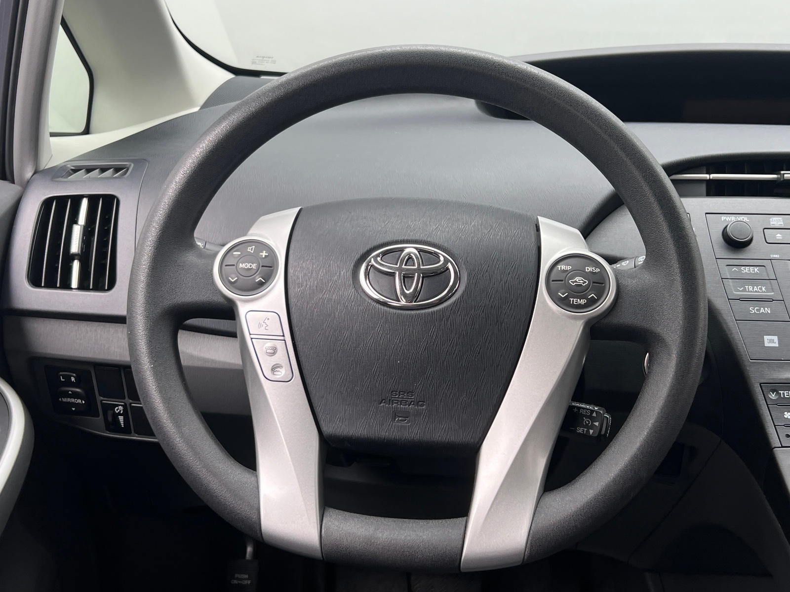 Thumbnail: 2010 Toyota Prius - 5