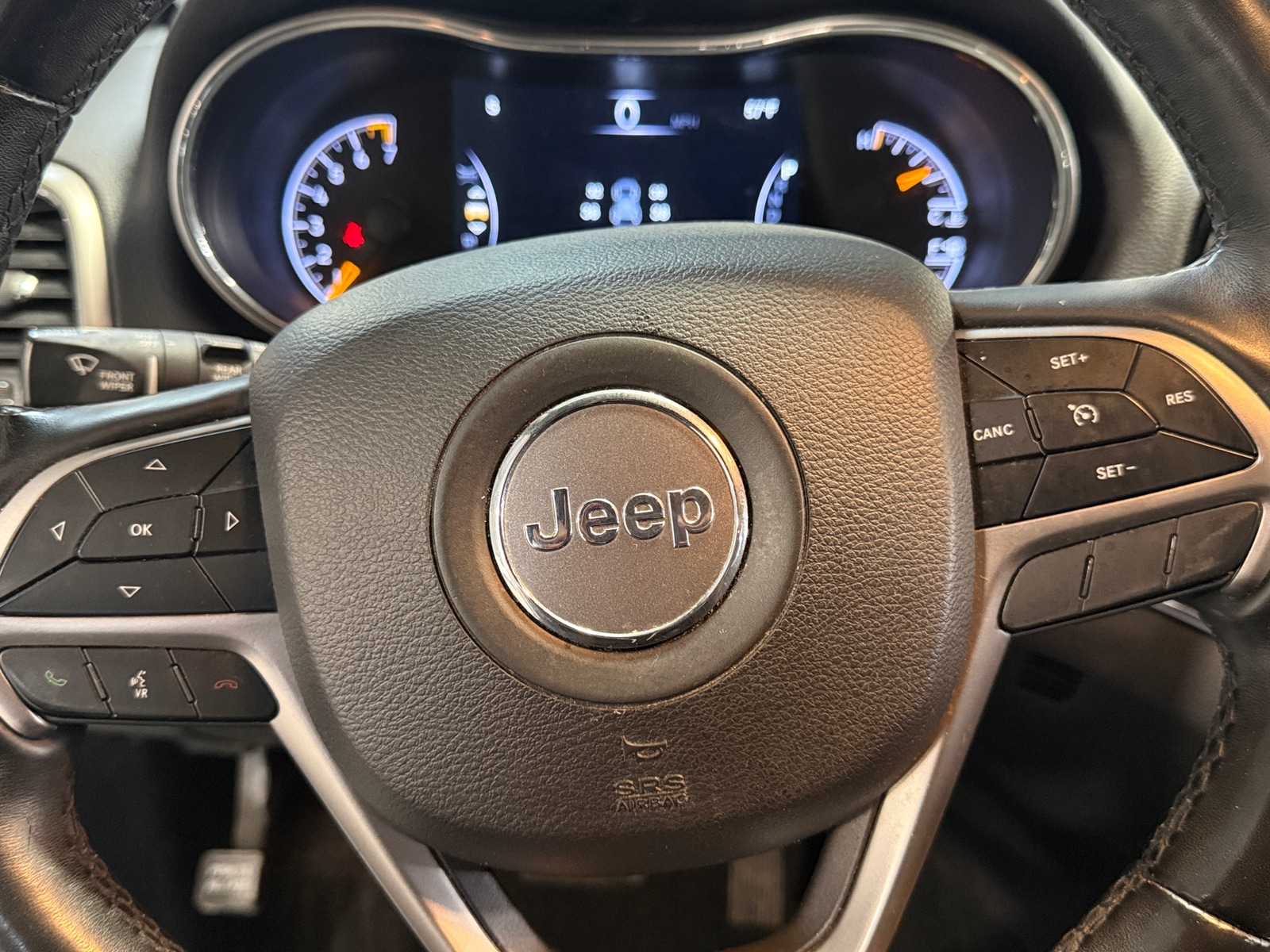 Thumbnail: 2019 Jeep Grand Cherokee - 4