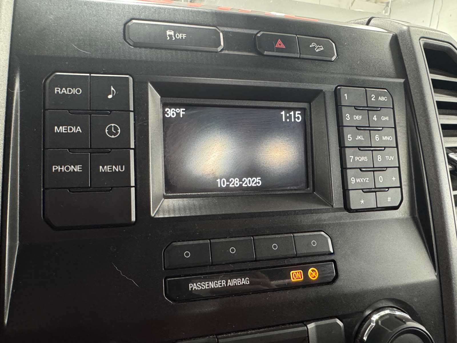 Thumbnail: 2019 Ford Econoline - 4