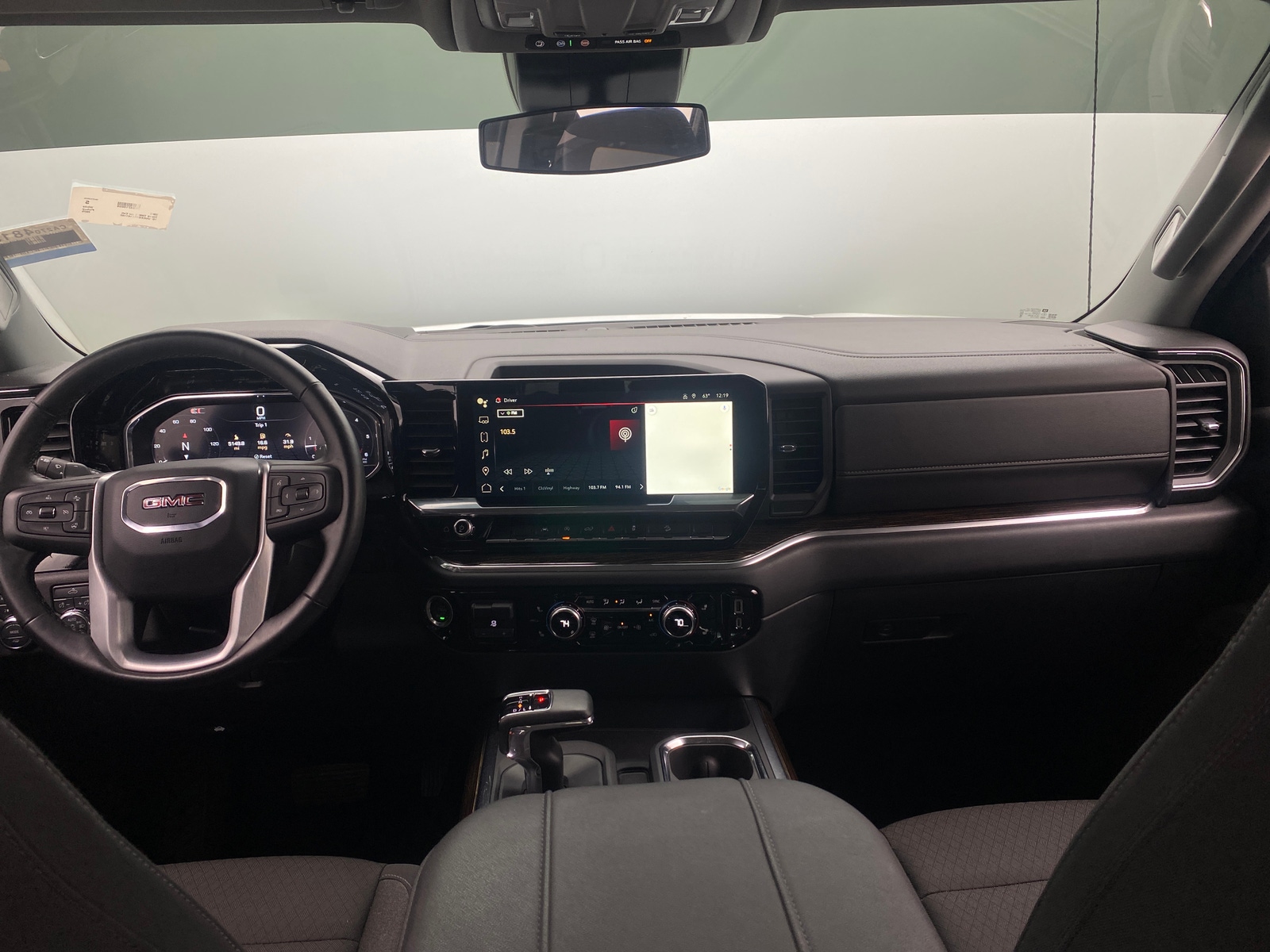 Thumbnail: 2025 GMC Sierra 1500 - 3