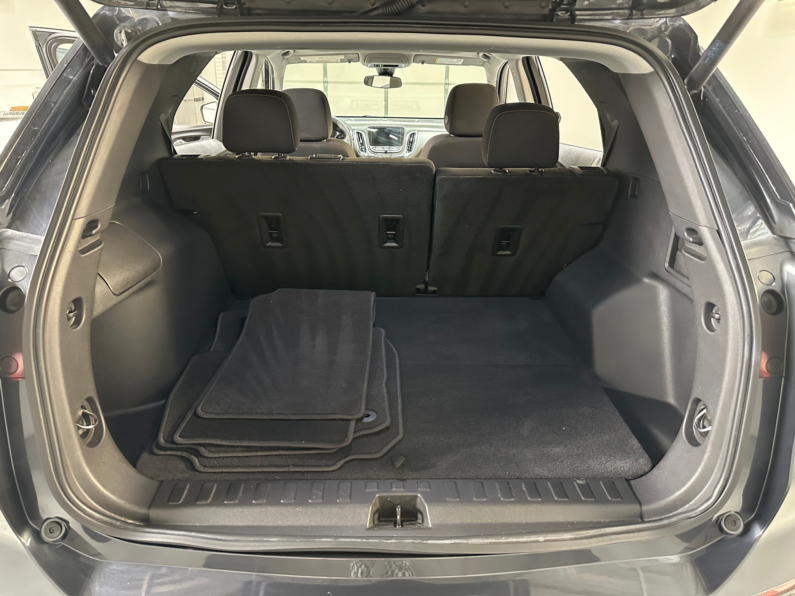 Thumbnail: 2022 Chevrolet Equinox - 7