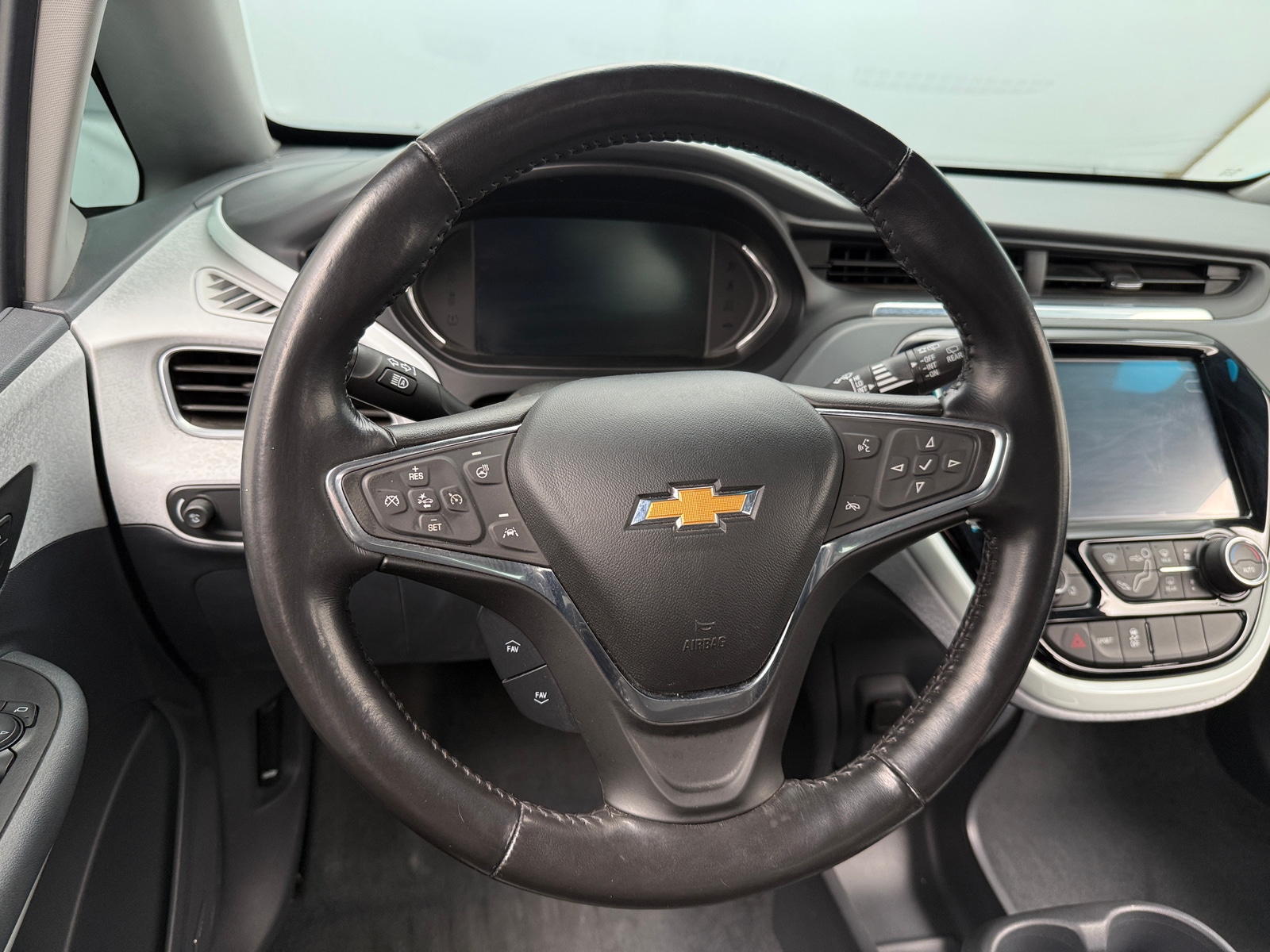 Thumbnail: 2021 Chevrolet Bolt EV - 4