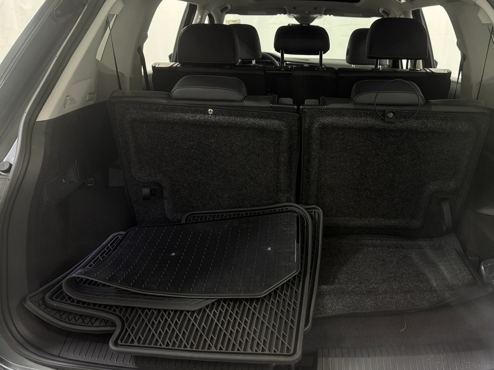 Thumbnail: 2024 Volkswagen Tiguan - 6