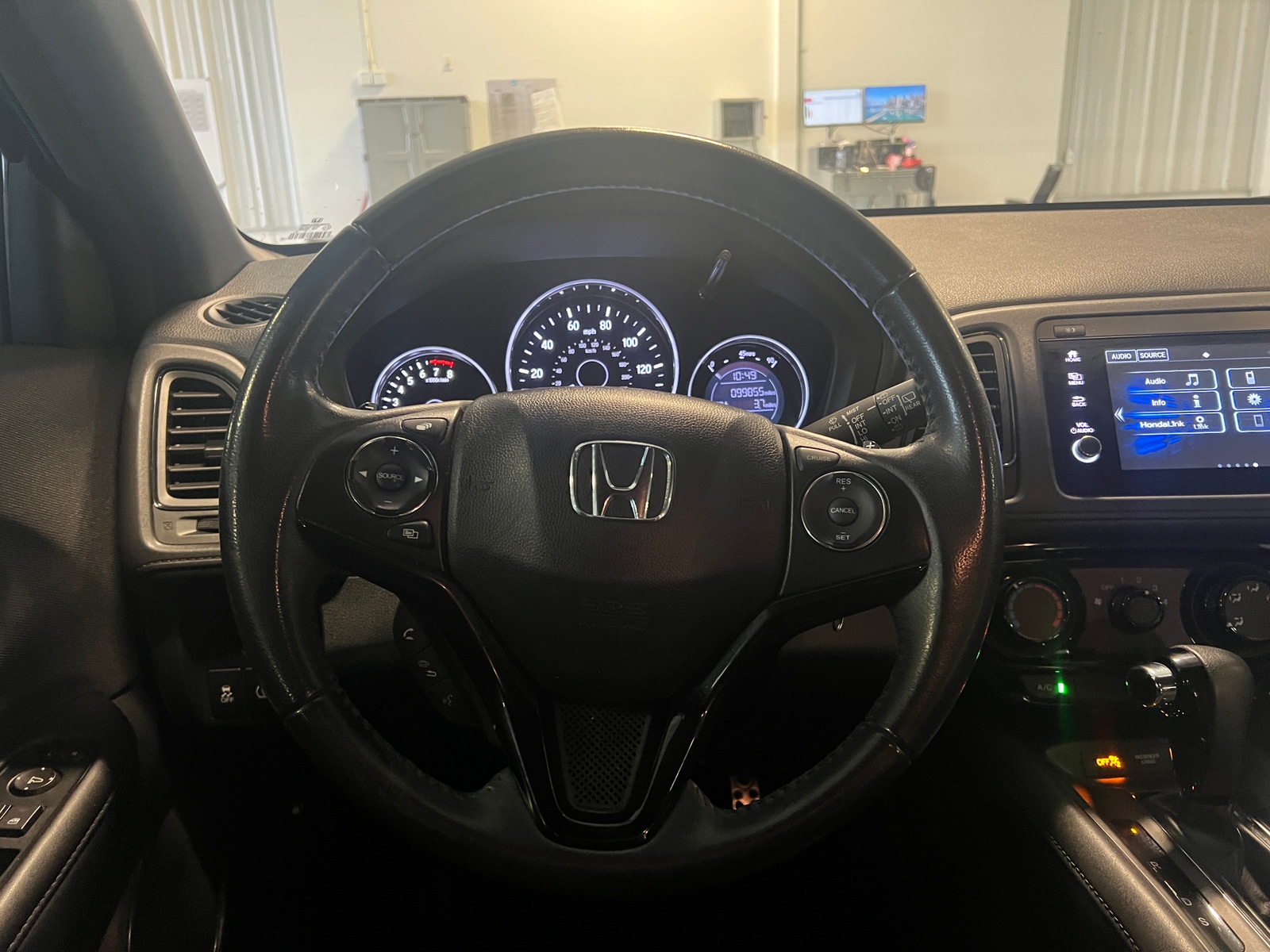 Thumbnail: 2019 Honda HR-V - 5