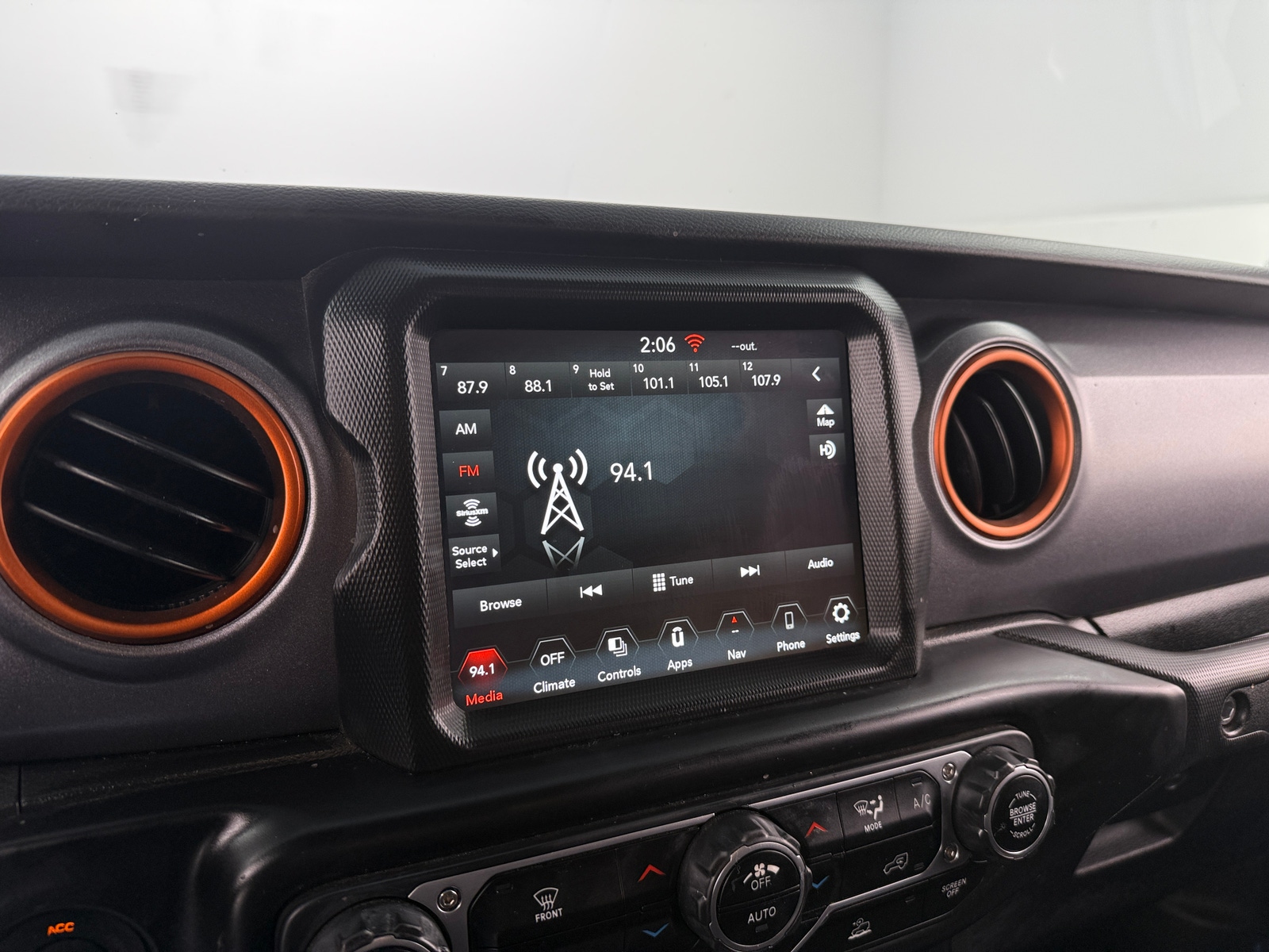 Thumbnail: 2022 Jeep Gladiator - 4