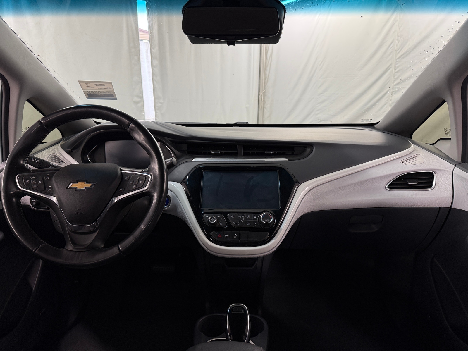 Thumbnail: 2019 Chevrolet Bolt EV - 2