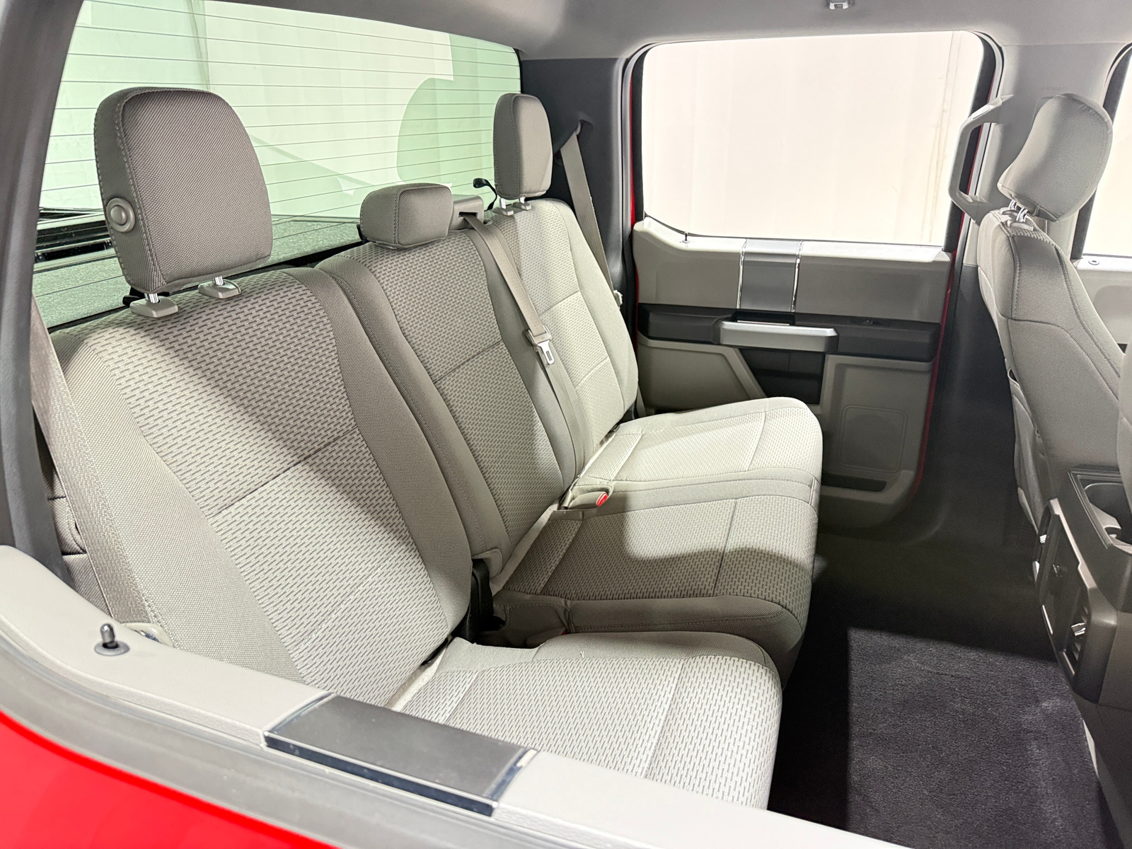 Thumbnail: 2016 Ford Econoline - 6