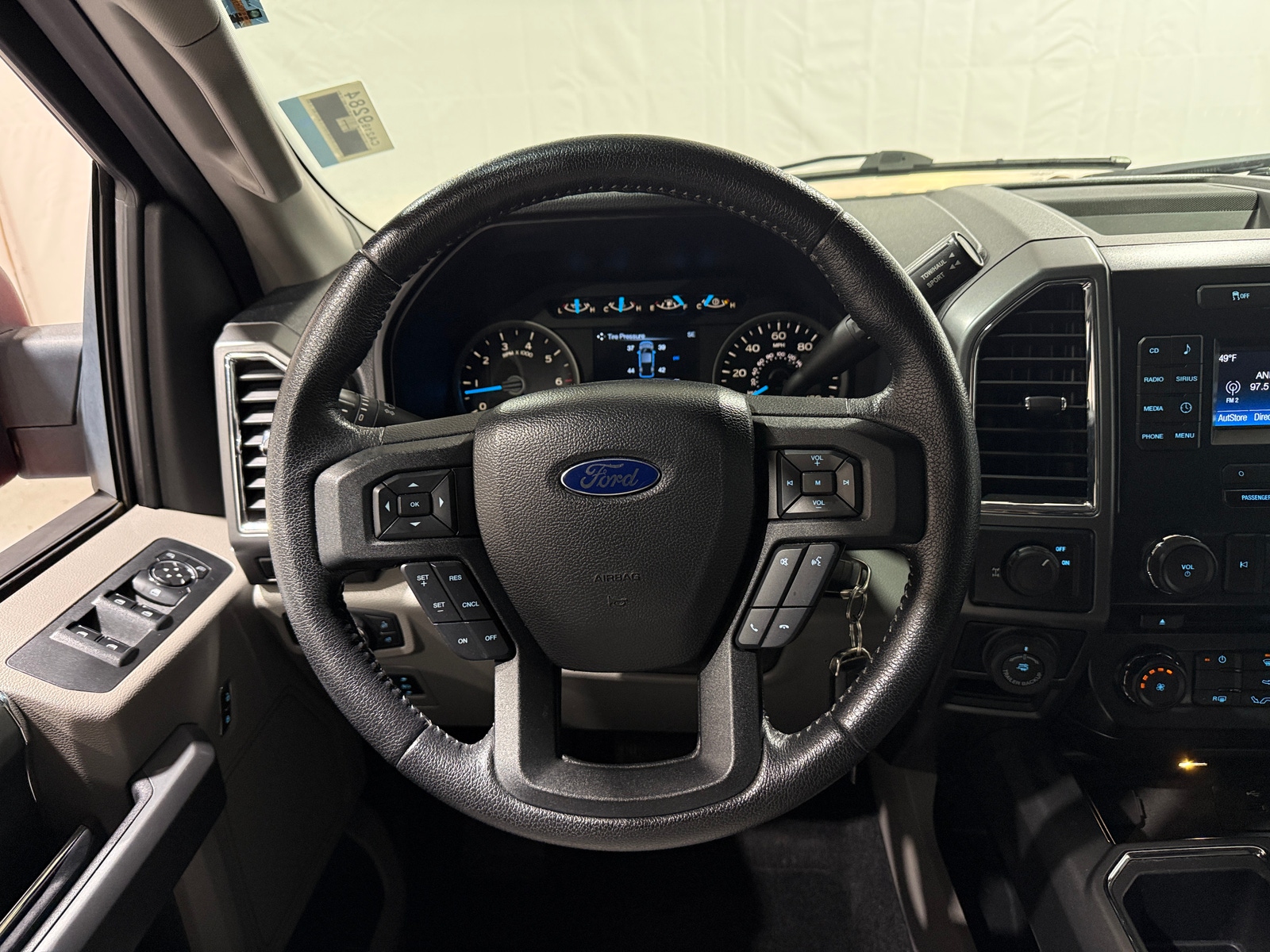 Thumbnail: 2016 Ford Econoline - 5