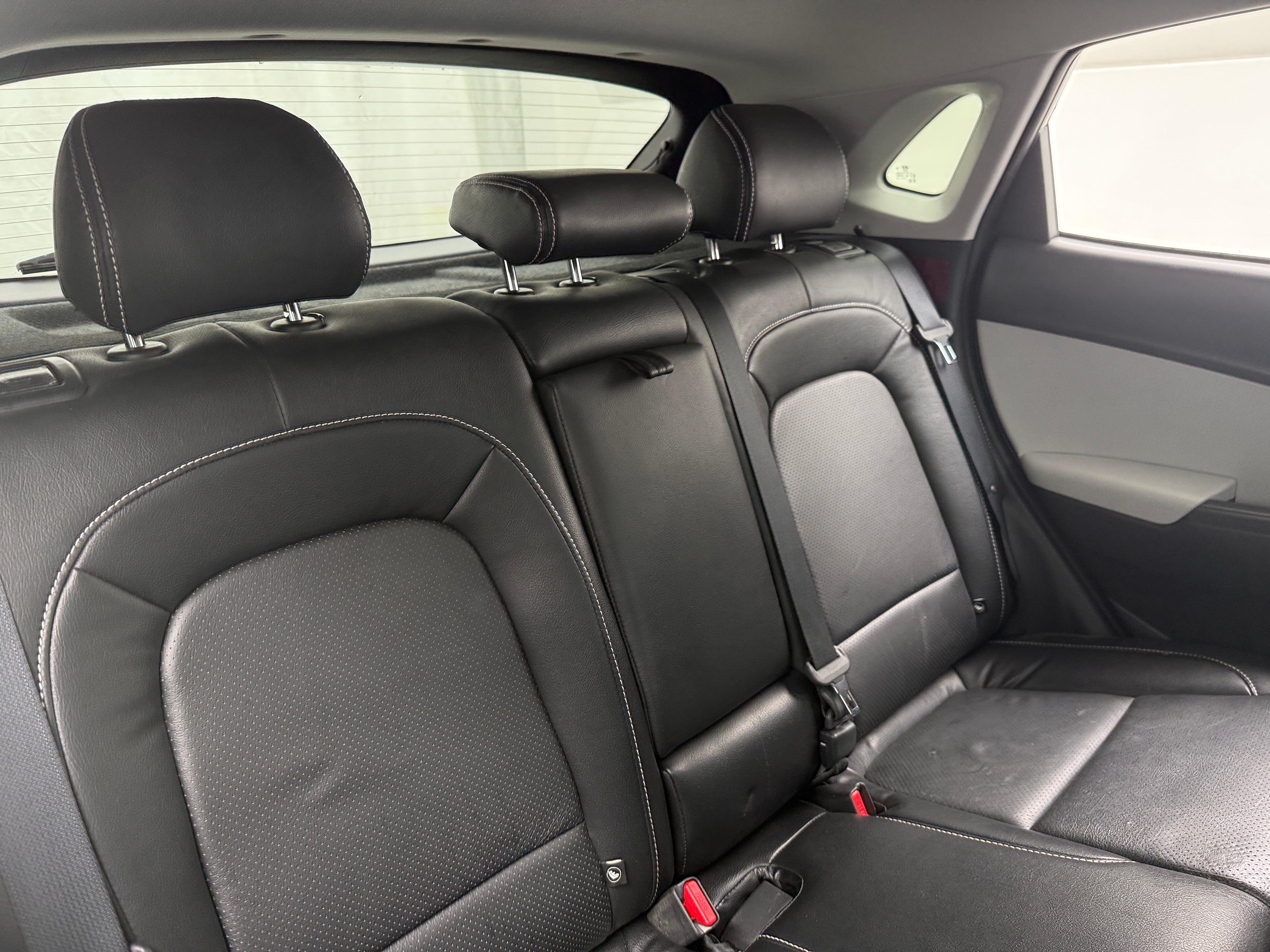 Used 2023 Hyundai Kona EV SEL with VIN KM8K33AG1PU168970 for sale in Oak Creek, WI