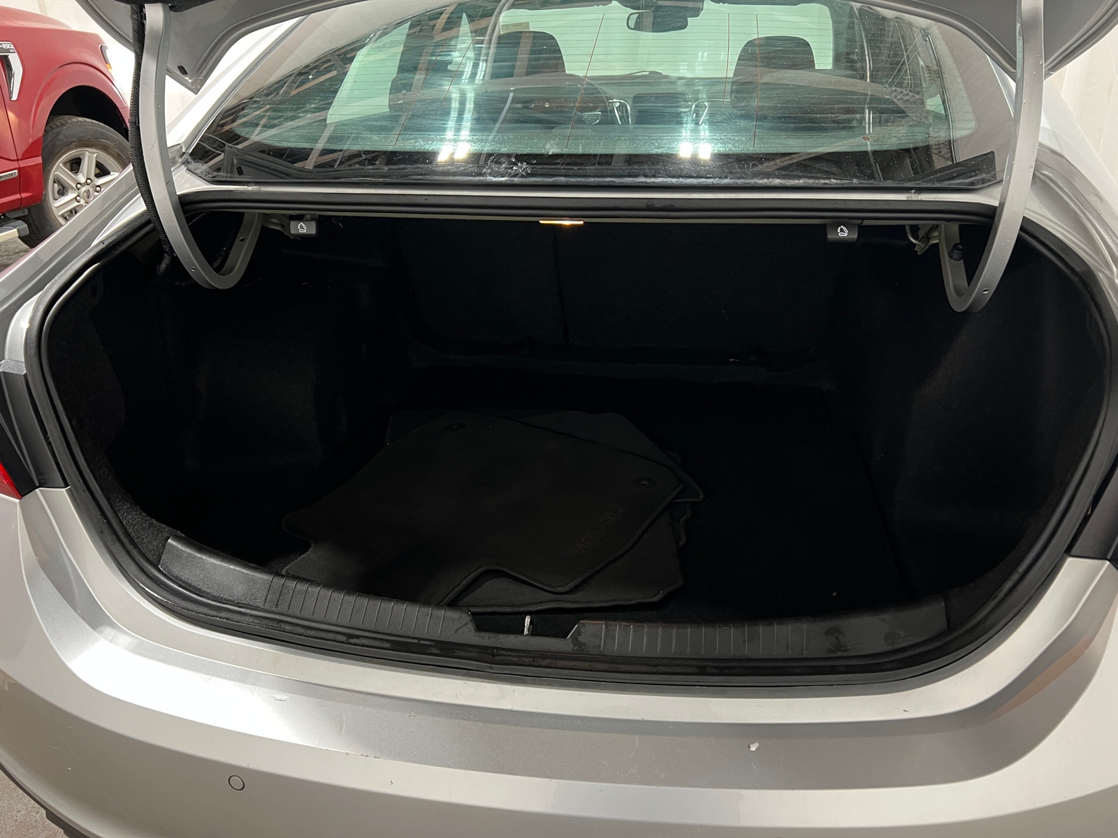 Thumbnail: 2016 Chevrolet Malibu - 7