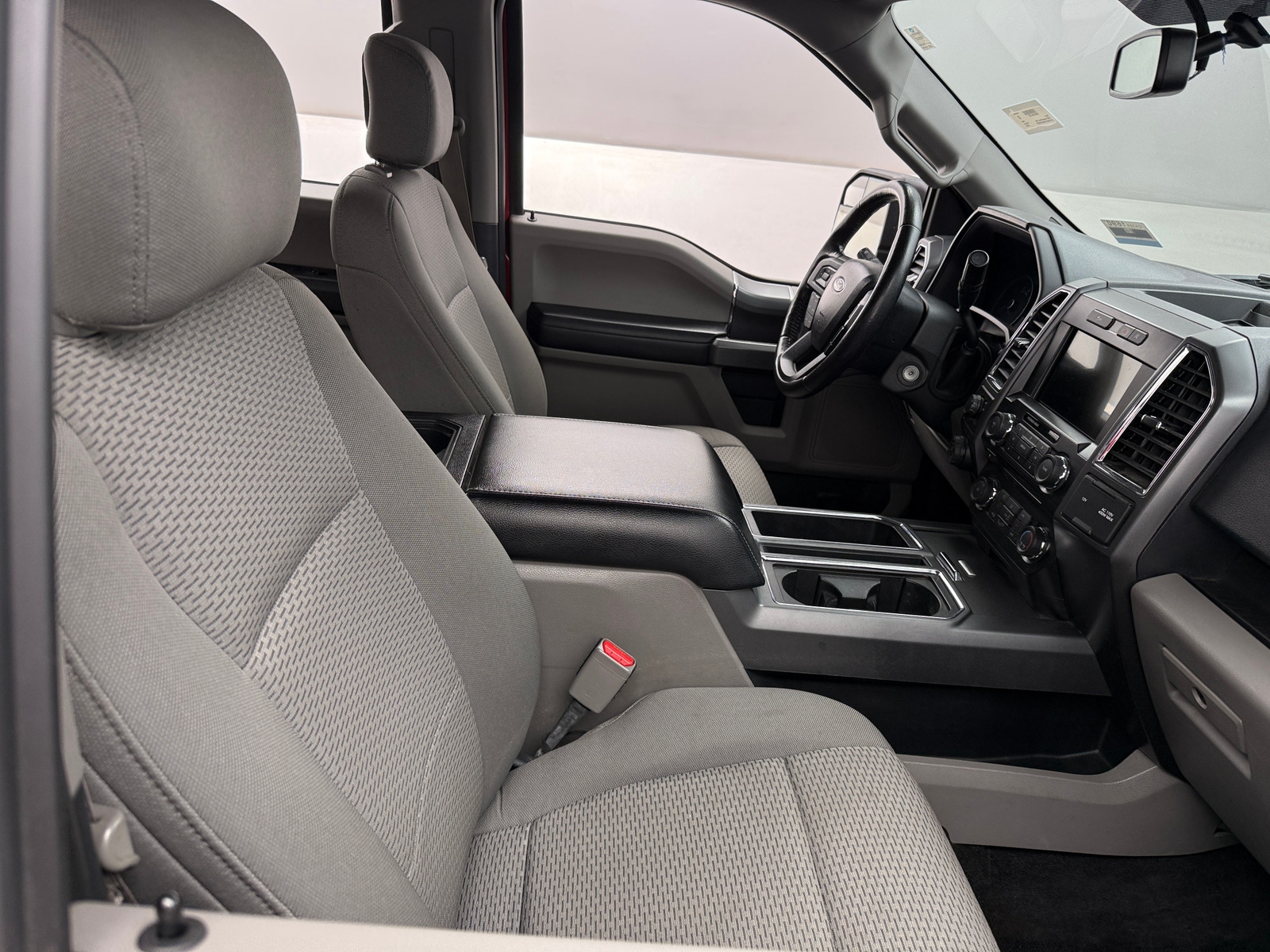 Thumbnail: 2016 Ford Econoline - 2