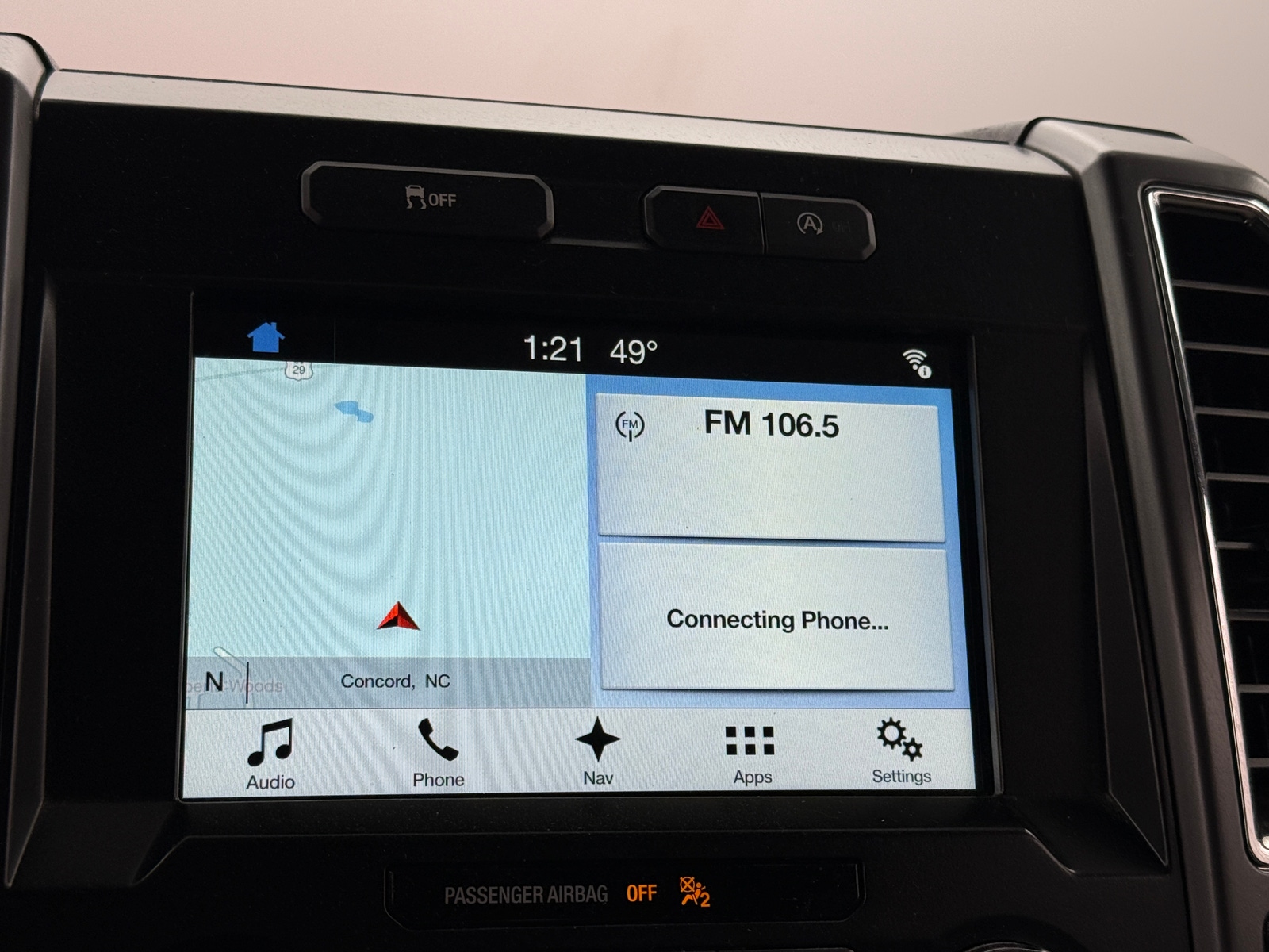 Thumbnail: 2016 Ford Econoline - 4