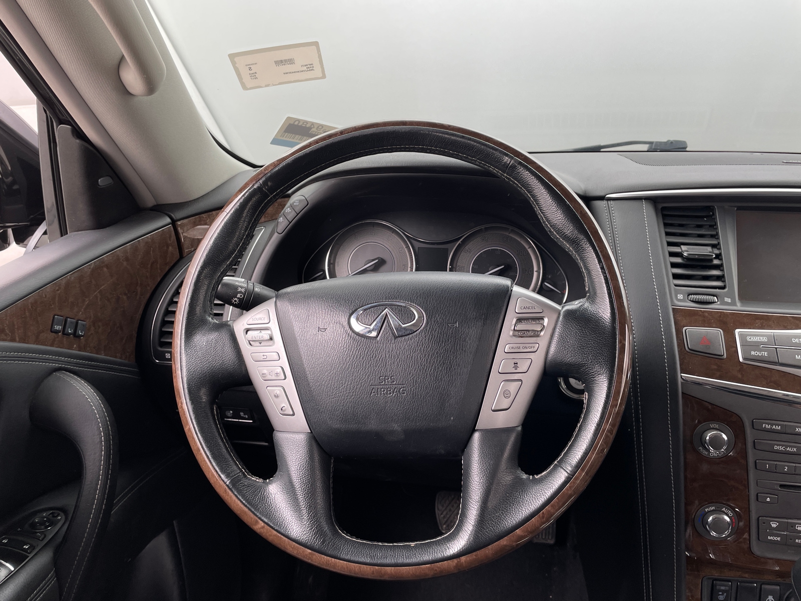 Thumbnail: 2017 INFINITI QX80 - 4