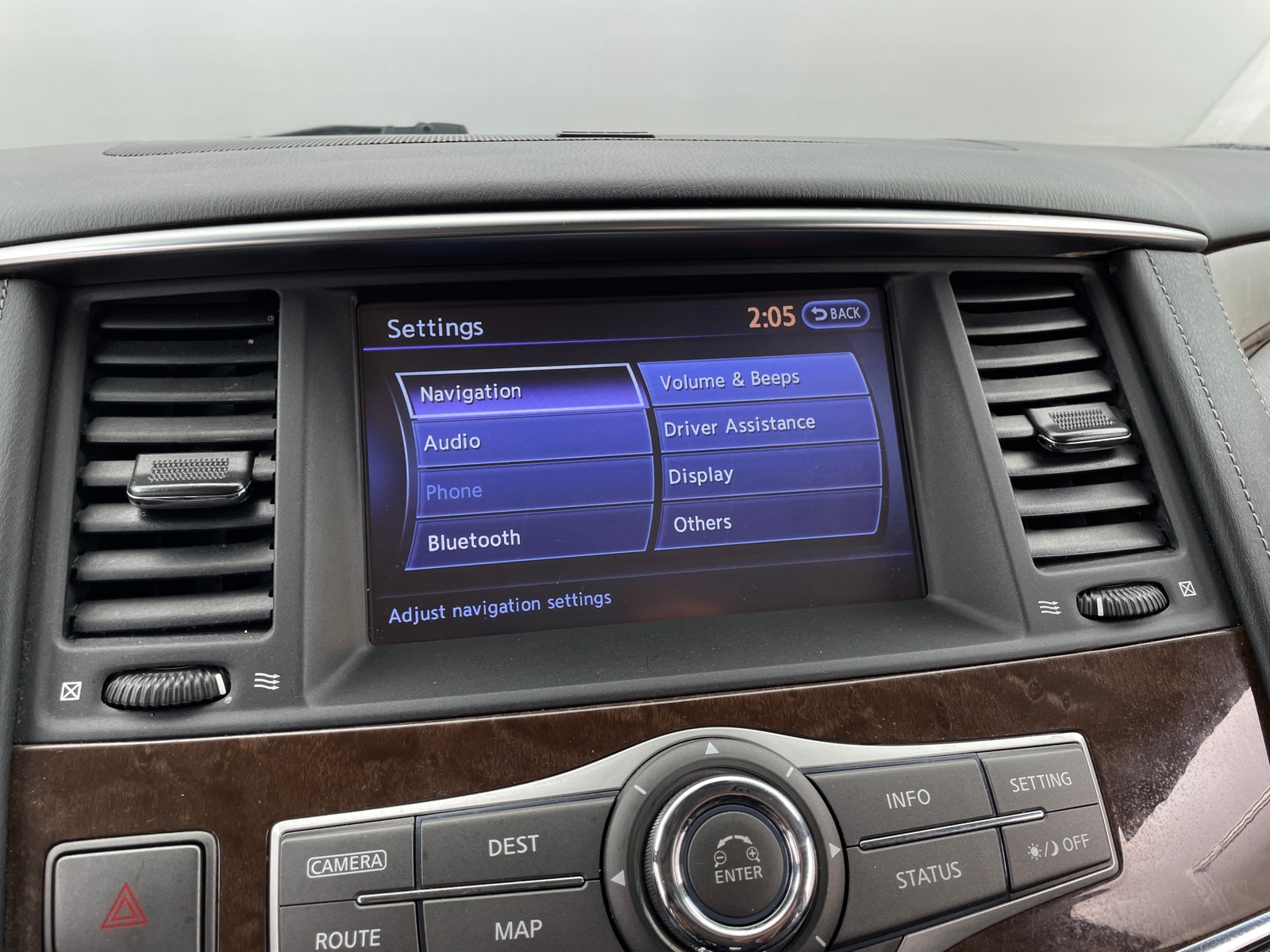 Thumbnail: 2017 INFINITI QX80 - 3