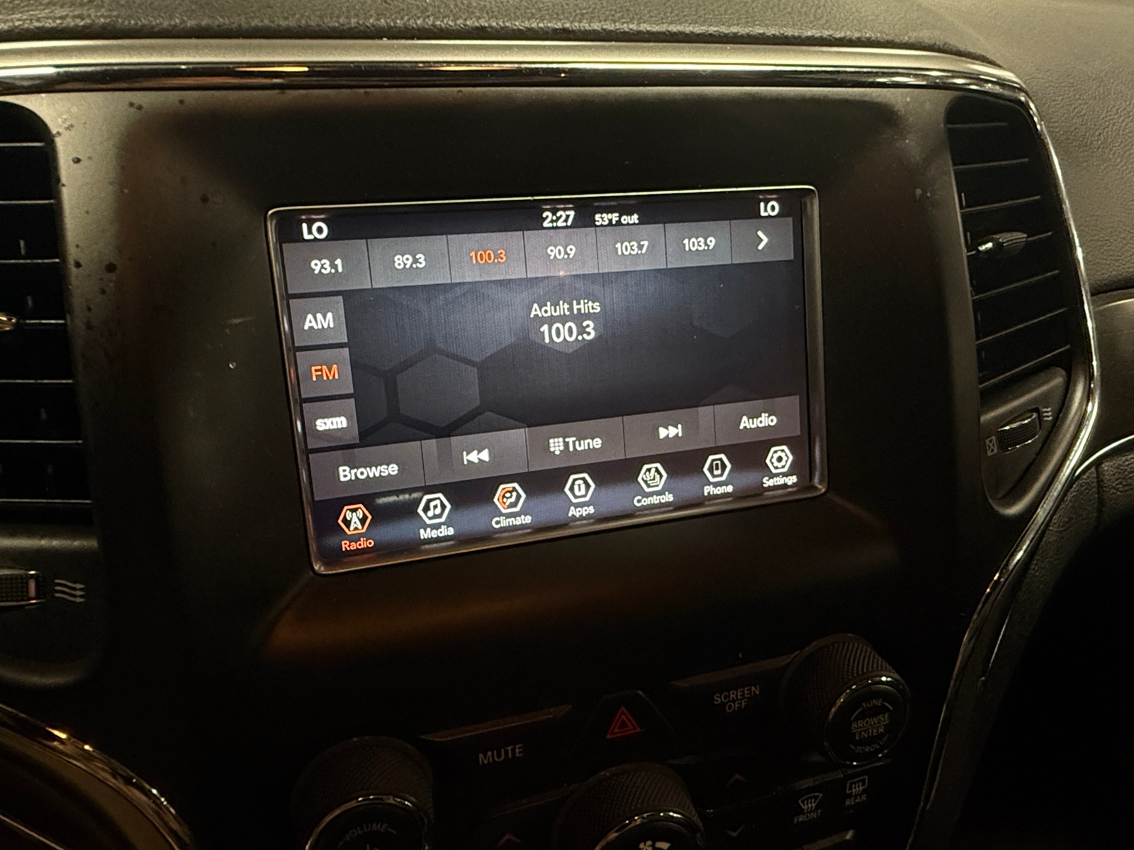 Thumbnail: 2018 Jeep Grand Cherokee - 3