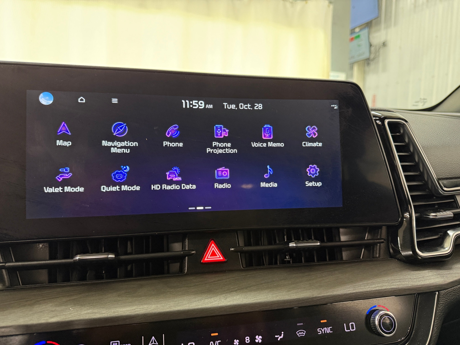 Thumbnail: 2023 Kia Sportage - 3