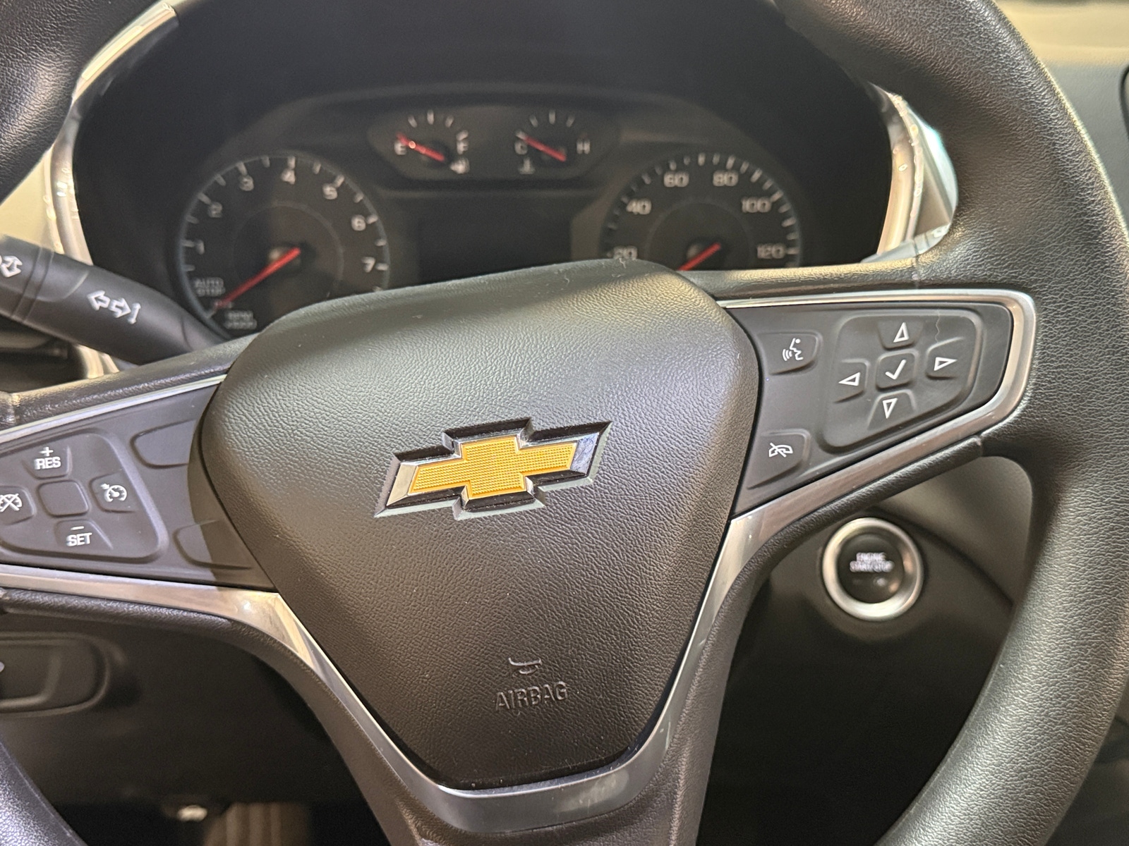 Thumbnail: 2018 Chevrolet Equinox - 5