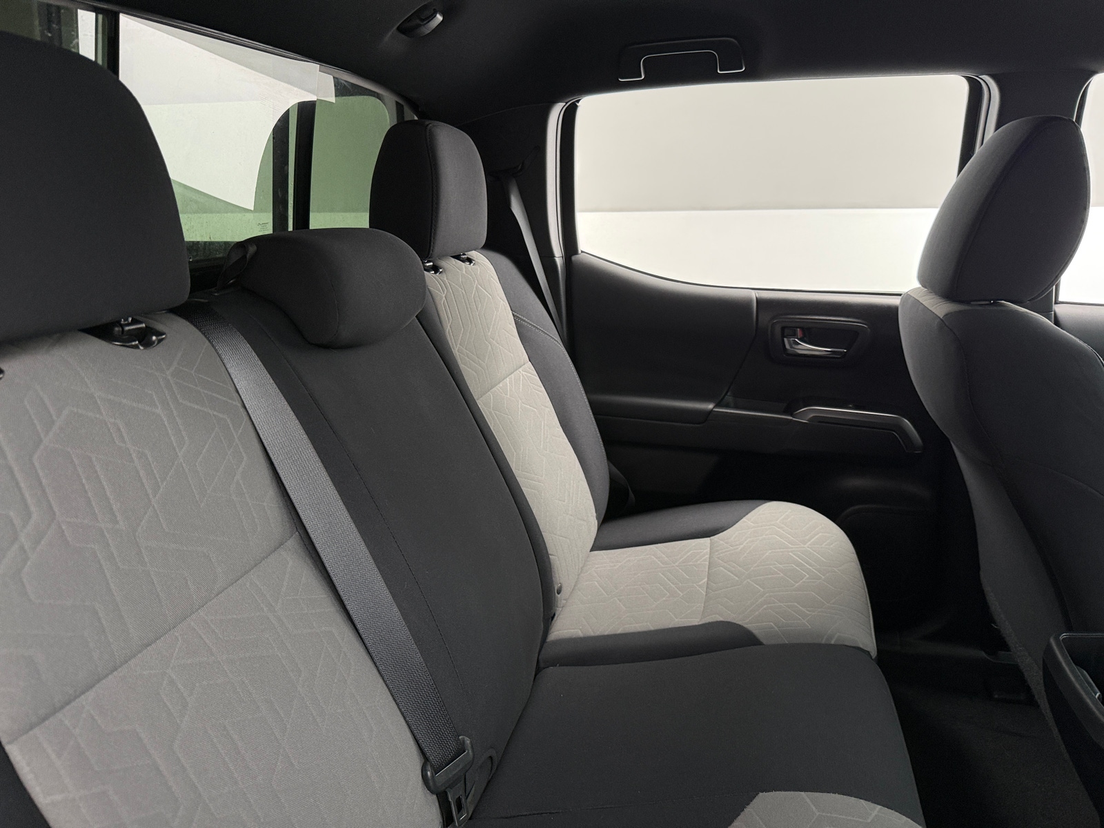 Thumbnail: 2020 Toyota Tacoma - 6