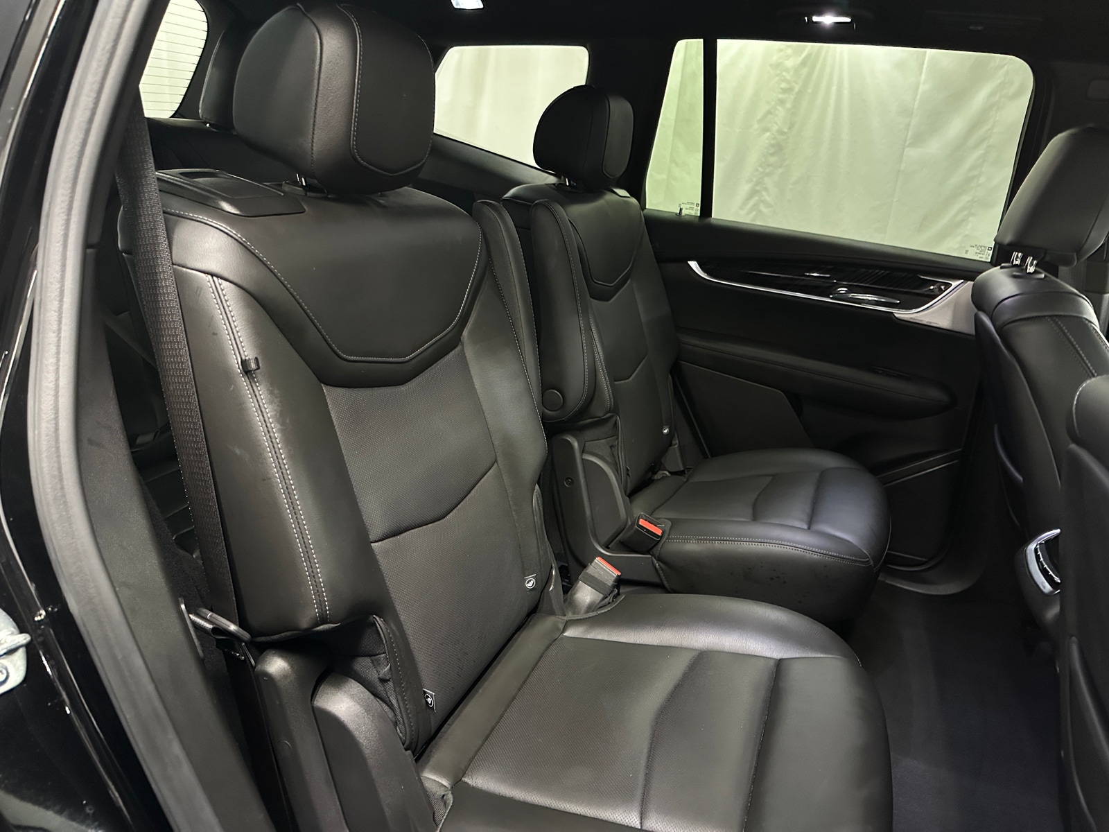 Thumbnail: 2025 Cadillac XT6 - 5