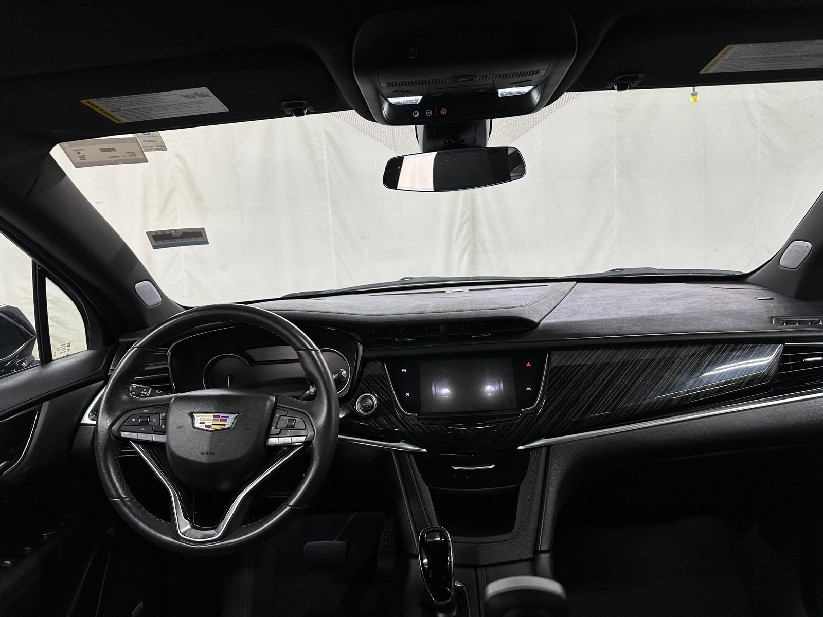 Thumbnail: 2025 Cadillac XT6 - 2