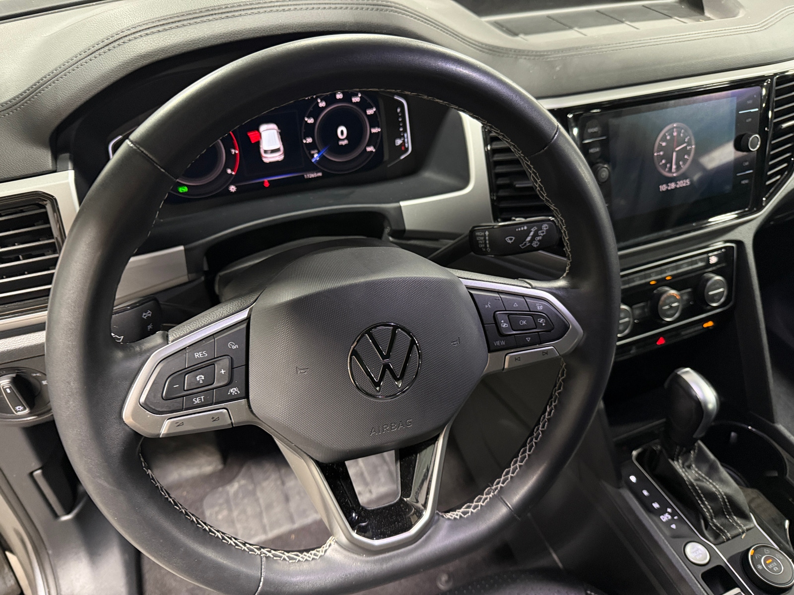 Thumbnail: 2022 Volkswagen Atlas - 4