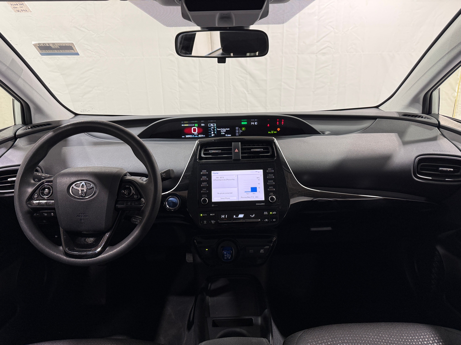 Thumbnail: 2022 Toyota Prius - 3