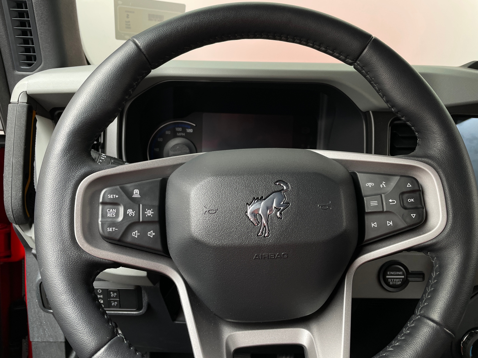 Thumbnail: 2022 Ford Bronco - 5