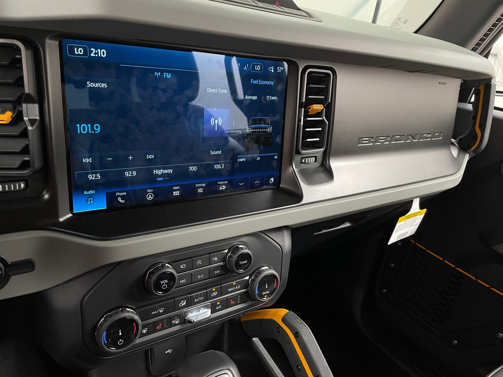 Thumbnail: 2022 Ford Bronco - 4