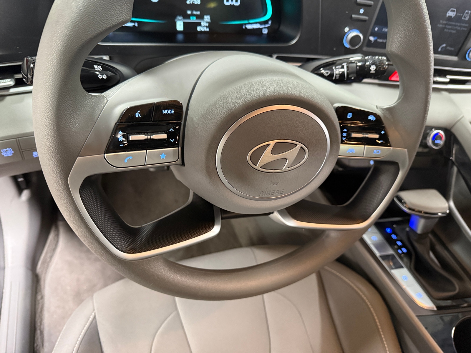 Thumbnail: 2025 Hyundai Elantra - 5