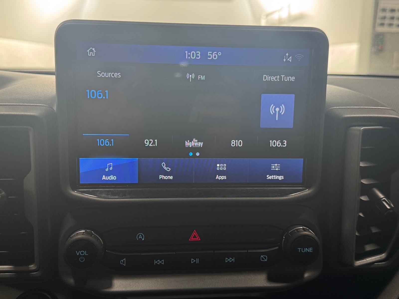 Thumbnail: 2022 Ford Bronco Sport - 4