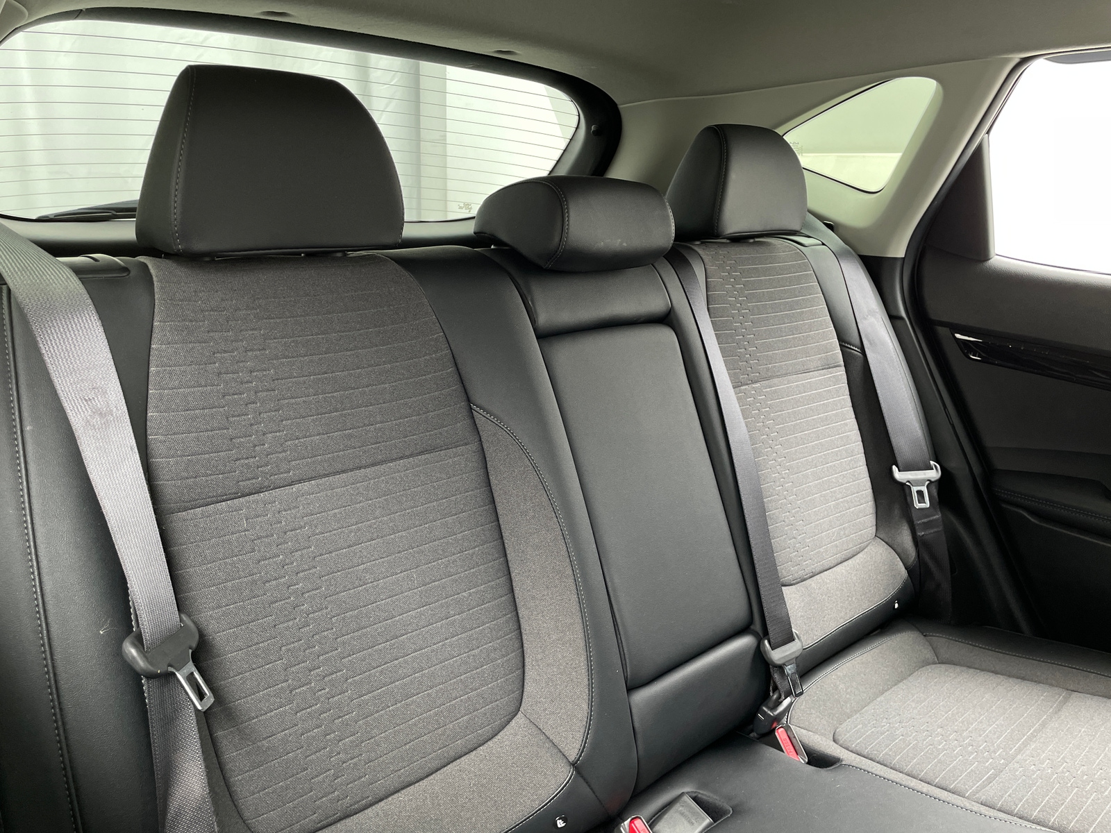 Thumbnail: 2023 Kia Seltos - 6