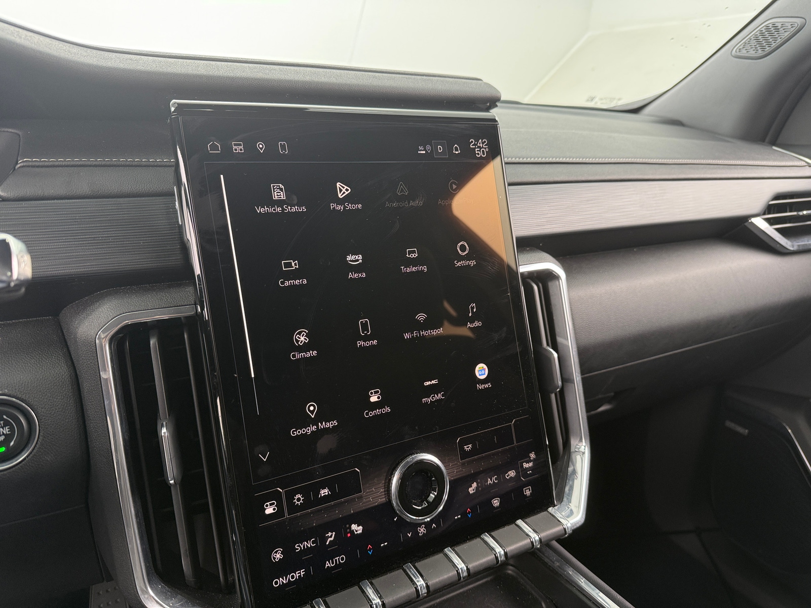 Thumbnail: 2025 GMC Acadia - 4