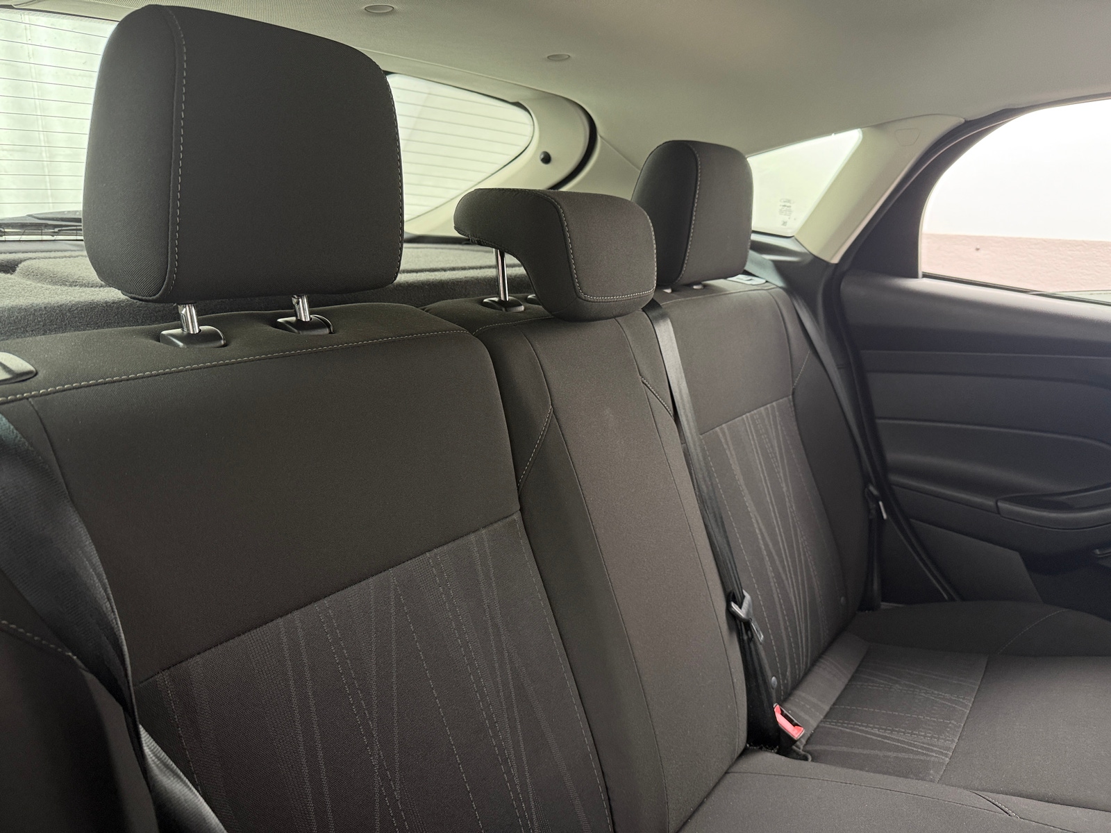 Thumbnail: 2015 Ford Focus - 6